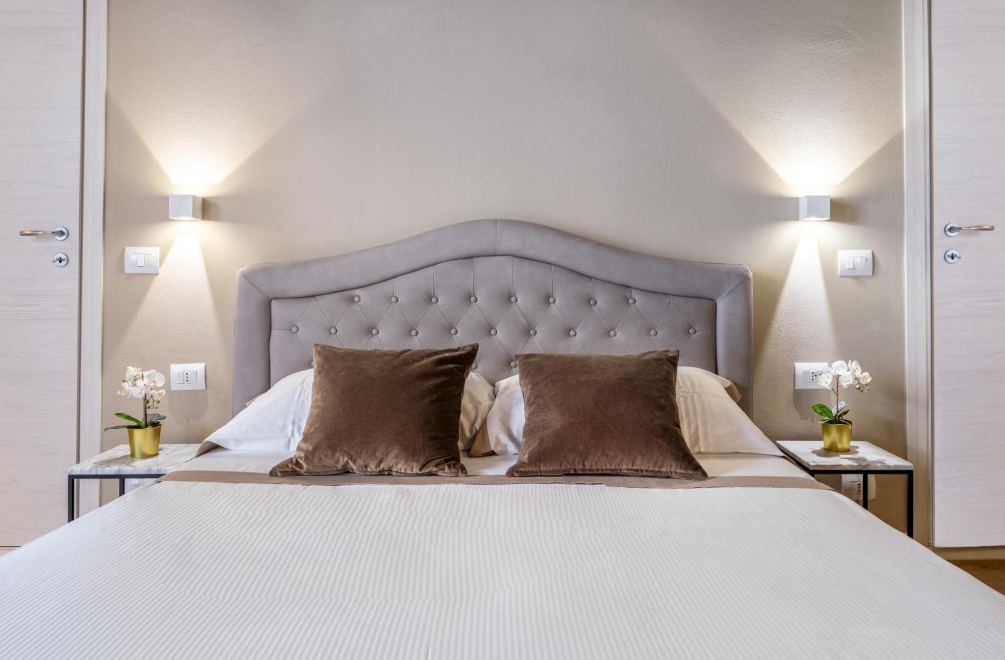 Santa Croce Luxury Suite - Dolcevita Holiday Florence Ngoại thất bức ảnh